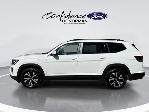 Used 2024 Volkswagen Atlas SE AWD/4WD image 5