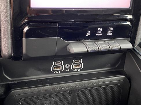 Used 2025 RAM 1500 Laramie image 29