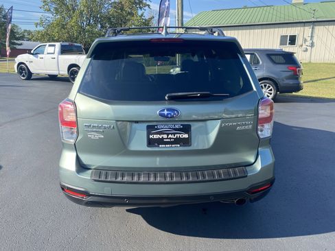 Used 2017 Subaru Forester 2.5i Touring image 6