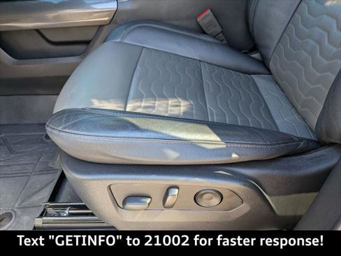 Used 2022 Chevrolet Silverado 1500 ZR2 w/ Technology Package AWD/4WD image 22