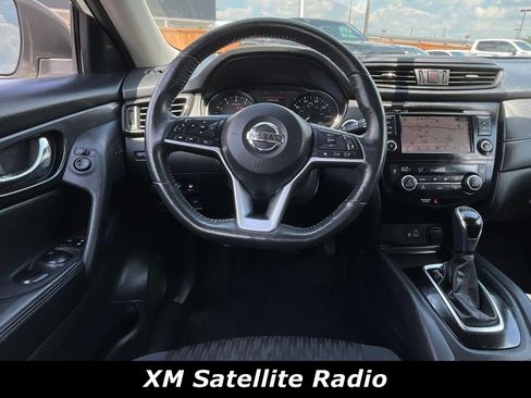 Used 2018 Nissan Rogue SV w/ Premium Package AWD/4WD image 8