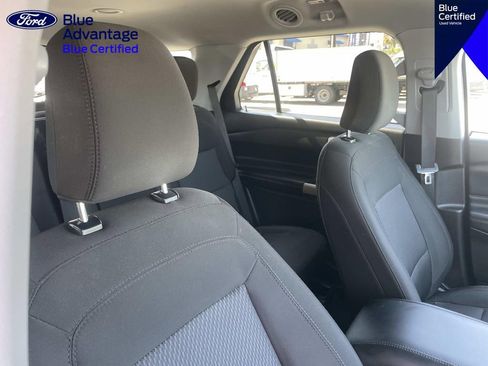 Certified 2023 Ford Explorer XLT RWD image 30