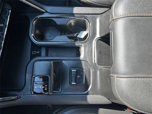 Used 2024 GMC Sierra 1500 AT4 w/ Technology Package image 27