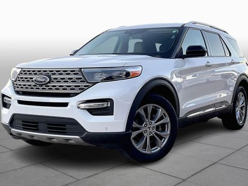 Used 2023 Ford Explorer Limited image 2