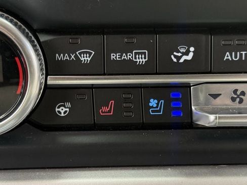 Used 2024 Ford Expedition Max Limited AWD/4WD image 24