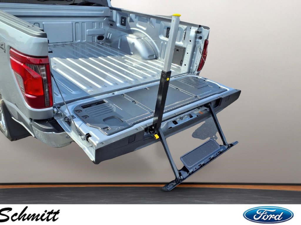 New 2026 Ford F150 XLT w/ Equipment Group 303A High AWD/4WD image 16
