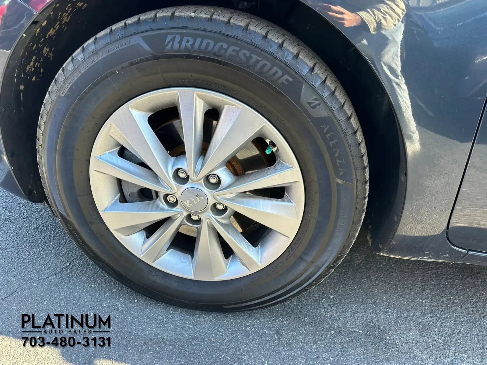 Used 2017 Kia Sedona LX w/ LX Essentials Premium Package FWD image 22