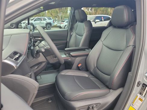 New 2026 Toyota Sienna XSE image 17