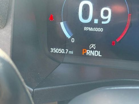 Used 2025 Ford Explorer ST-Line w/ ST-Line Street Pack AWD/4WD image 4