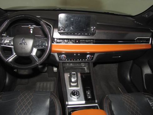 Used 2022 Mitsubishi Outlander SEL AWD/4WD image 15