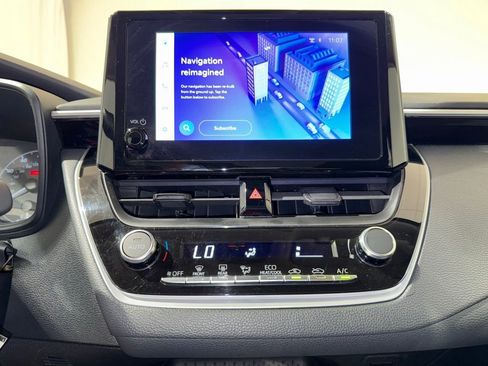 Certified 2023 Toyota Corolla LE image 24