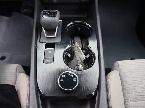 Certified 2023 Nissan Rogue SV image 20