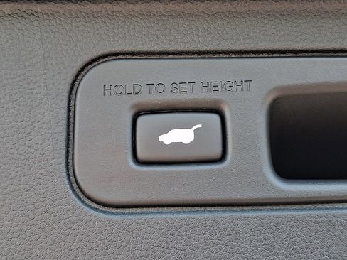 Used 2024 Honda Pilot TrailSport image 30