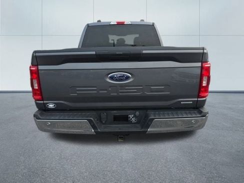 Used 2021 Ford F150 XLT image 4