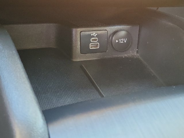 Certified 2025 Ford Escape ST-Line FWD image 12