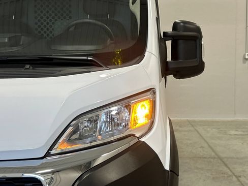 Used 2025 RAM ProMaster 2500 w/ U-Haul Equipment Group FWD image 10