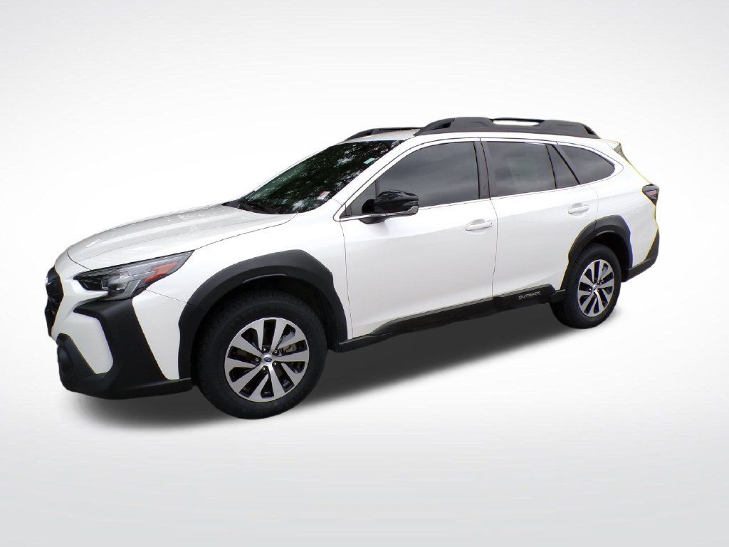 Used 2024 Subaru Outback Premium AWD/4WD image 3