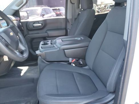 Used 2020 Chevrolet Silverado 1500 Custom w/ Custom Value Package AWD/4WD image 17