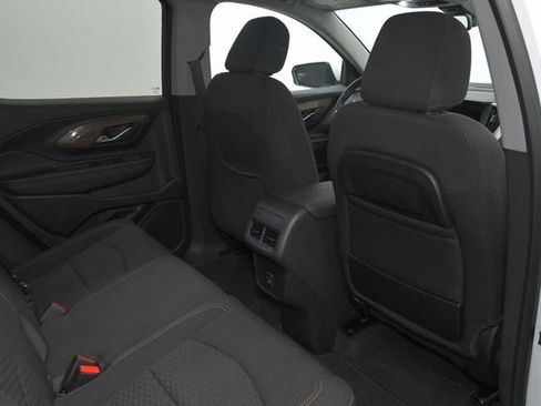 Used 2020 GMC Terrain SLE FWD image 17