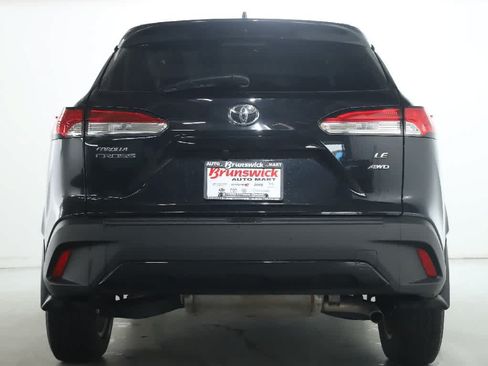 Used 2024 Toyota Corolla Cross LE w/ Moonroof Package AWD/4WD image 41