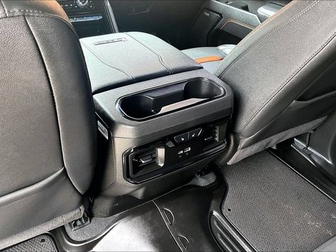 Used 2025 GMC Sierra 2500 AT4 AWD/4WD image 30