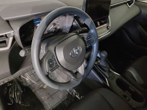 Used 2025 Toyota Corolla LE w/ LE Premium Package FWD image 10