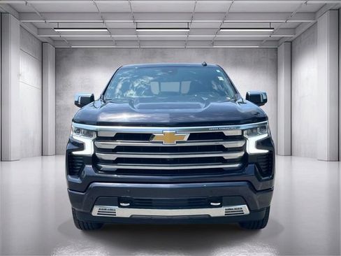 Used 2023 Chevrolet Silverado 1500 High Country w/ High Country Premium Package AWD/4WD image 8