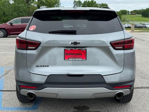 Used 2024 Chevrolet Blazer LT w/ Convenience Package FWD image 5