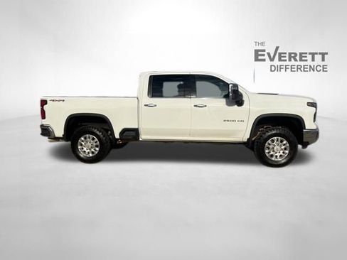 Used 2024 Chevrolet Silverado 2500 LTZ image 6