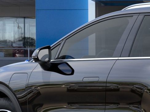 New 2026 Chevrolet Equinox EV LT image 12