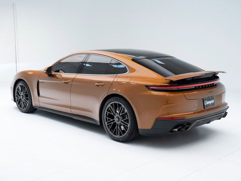 Used 2025 Porsche Panamera Turbo image 3