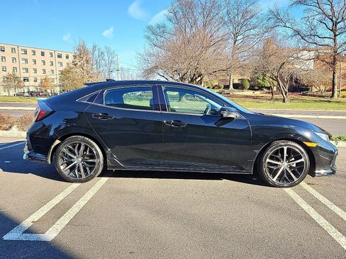 Used 2021 Honda Civic Sport Touring image 7