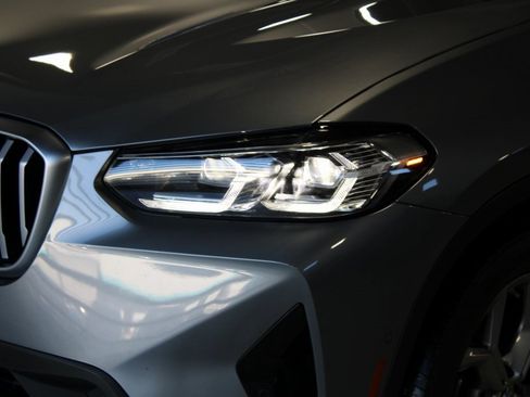 Used 2023 BMW X3 xDrive30i w/ Premium Package image 2
