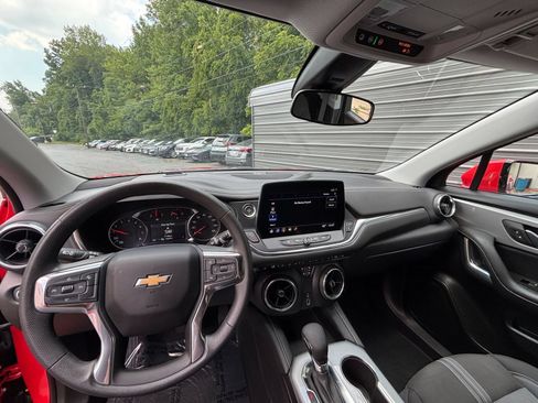 Used 2026 Chevrolet Blazer LT FWD image 31