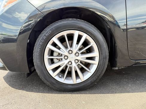 Used 2014 Toyota Corolla LE FWD image 42