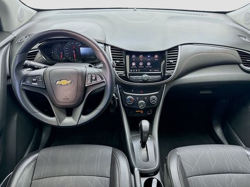 Used 2021 Chevrolet Trax LT AWD/4WD image 14