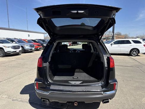 Used 2017 GMC Terrain SLT w/ Open Road Package image 16