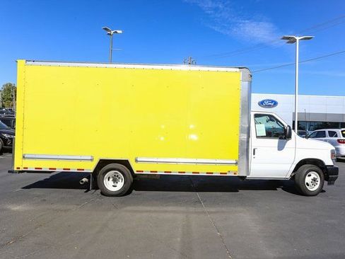 Used 2024 Ford E-350 and Econoline 350 Super Duty w/ Driver's Safety Package image 12