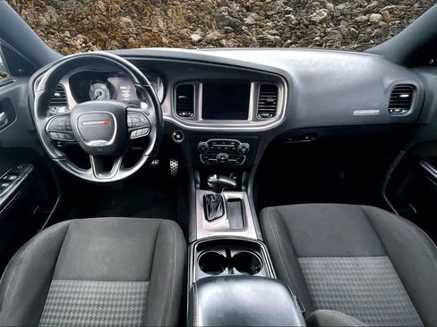 Used 2022 Dodge Charger R/T w/ Blacktop Package image 13