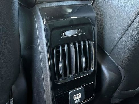 Used 2024 Jeep Compass Latitude image 19