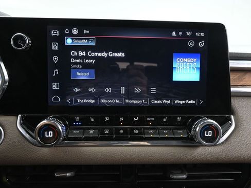 Used 2024 GMC Canyon Denali image 32