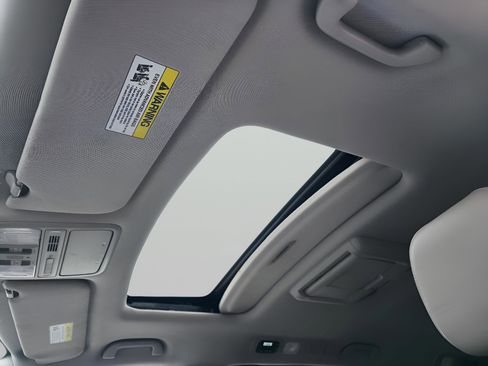 Used 2016 Honda Odyssey EX-L image 9