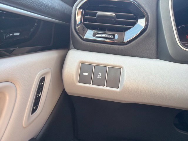 Certified 2023 Honda Pilot Touring image 25
