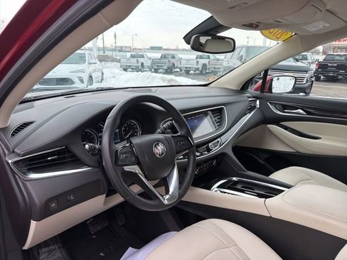 Used 2023 Buick Enclave Essence w/ Sport Touring Edition image 20
