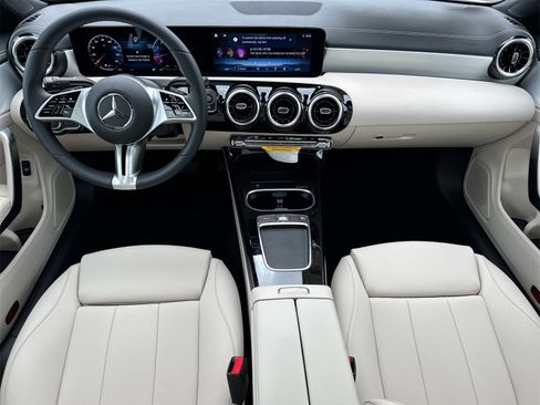 New 2025 Mercedes-Benz CLA 250 image 14