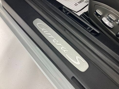 Certified 2018 Porsche 911 Carrera S image 8
