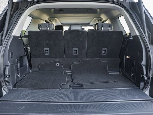 Certified 2025 Ford Expedition Active image 12