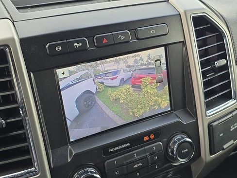 Used 2018 Ford F250 Lariat w/ Lariat Ultimate Package image 22