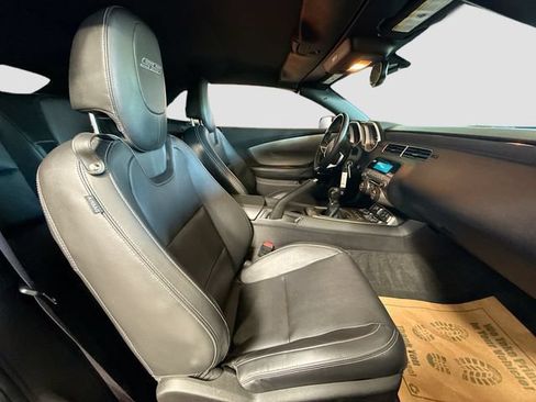 Used 2011 Chevrolet Camaro SS RWD image 23