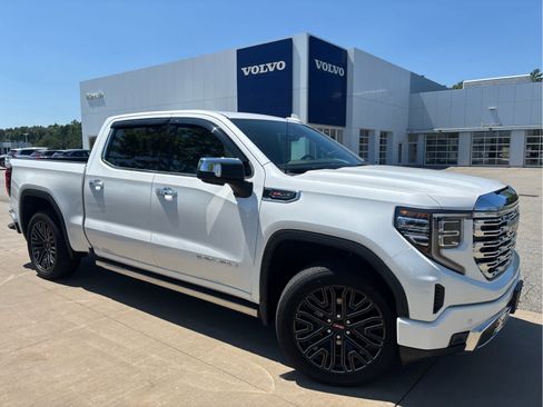 Used 2024 GMC Sierra 1500 Denali w/ Denali Reserve Package AWD/4WD image 3